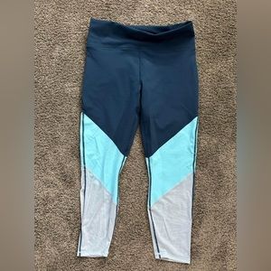 Fabletics Womens Cropped Workout Legging